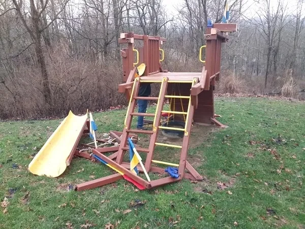 swing-set-demo-and-removal